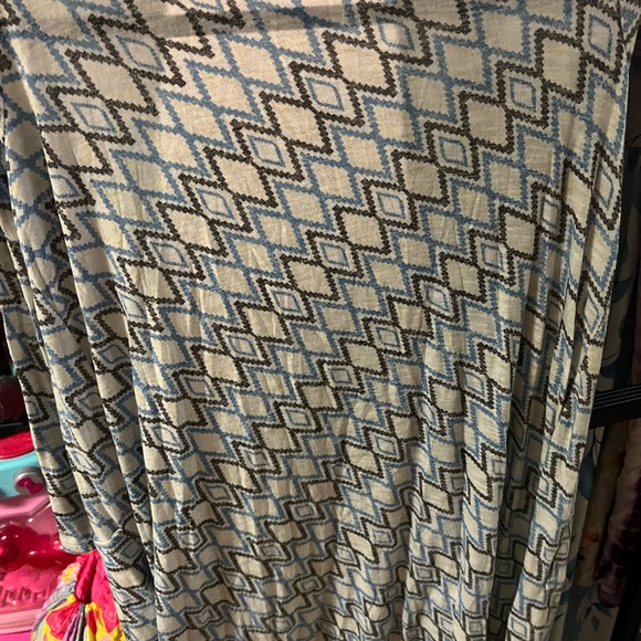 Lularoe Sarah - Picture 3 of 3
